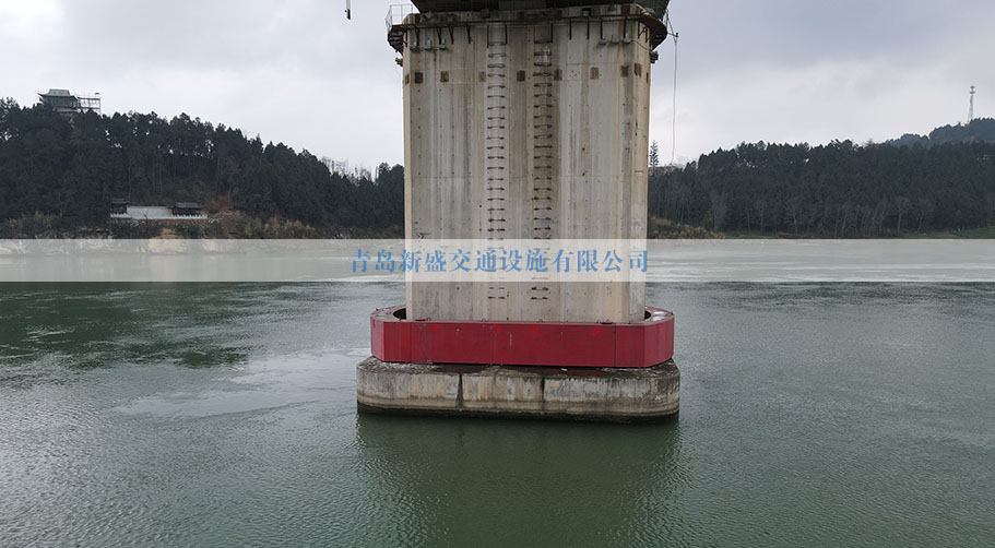 桥梁防撞装置的技术规范参考