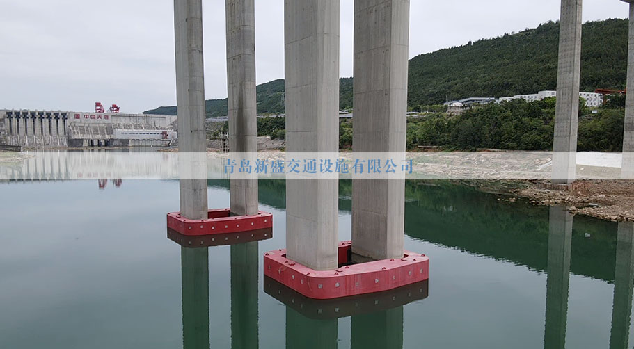 两种防船撞设施的区别对比